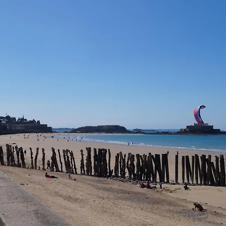 Le Petit Ernest, Proche Plage Et Vieille Ville Apartment *